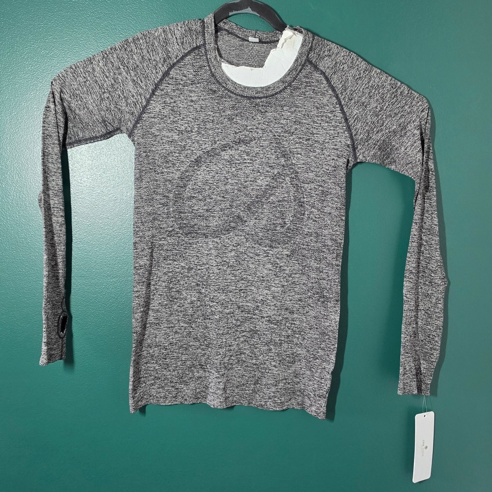 CRZ YOGA Womens Seamless Long Sleeve Training Shirt Heather Gray Thumbholes M